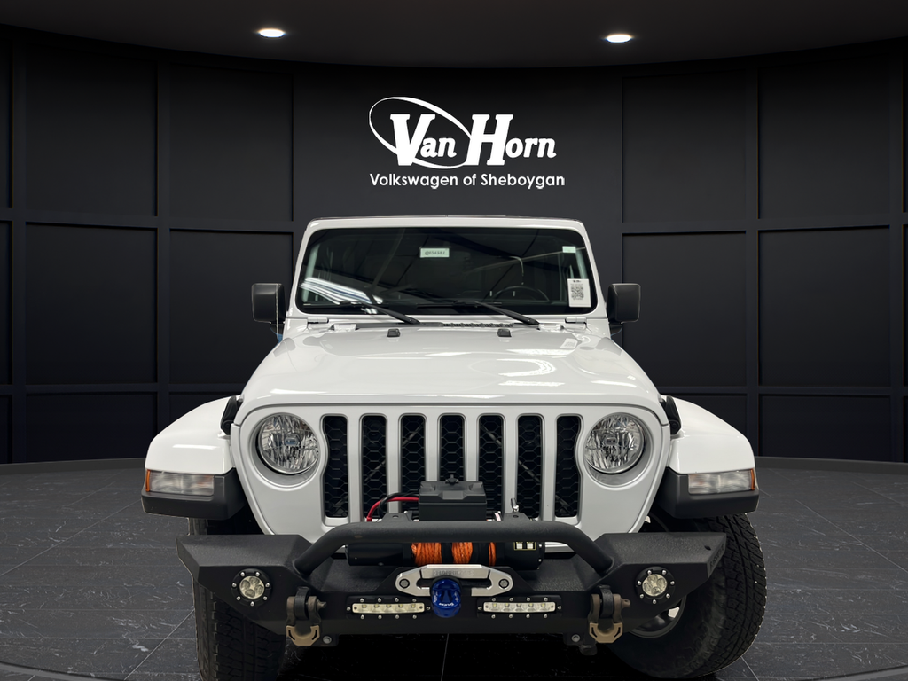 2022 Jeep Gladiator Overland