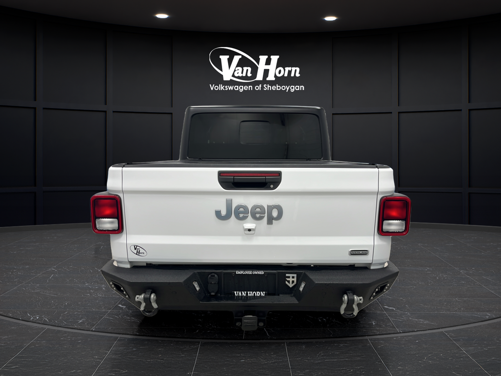 2022 Jeep Gladiator Overland