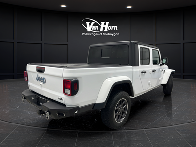 2022 Jeep Gladiator Overland