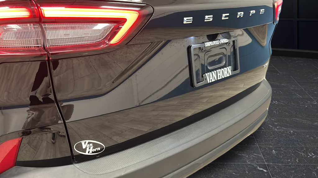 2025 Ford Escape ST-Line Select