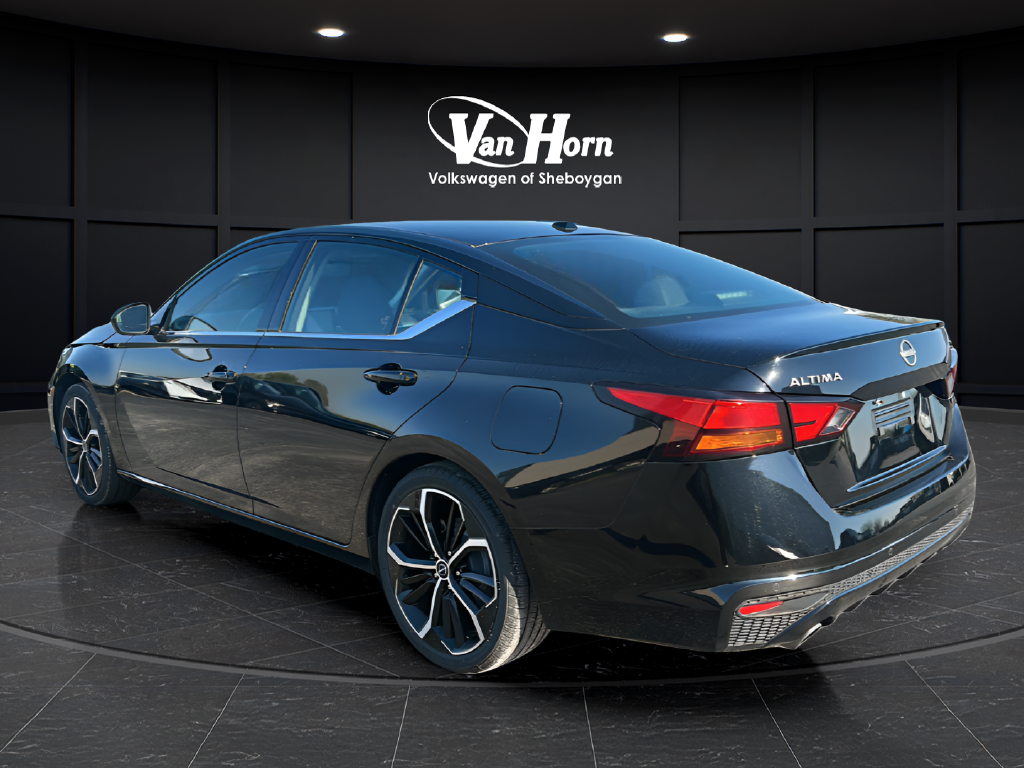 2024 Nissan Altima SR
