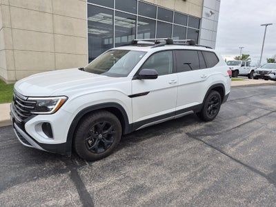 2024 Volkswagen Atlas 2.0T Peak Edition SEL