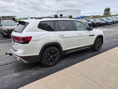 2024 Volkswagen Atlas 2.0T Peak Edition SEL