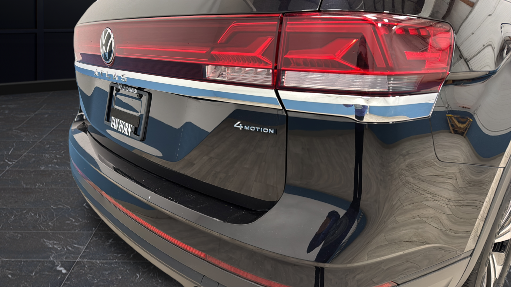 2024 Volkswagen Atlas 2.0T SE