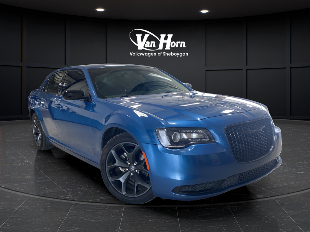 2023 Chrysler 300 Touring