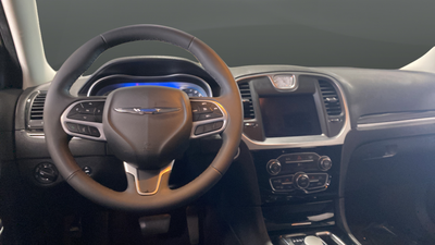 2023 Chrysler 300 Touring