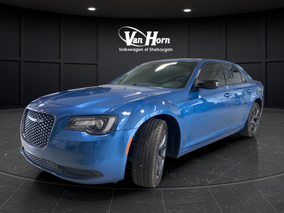 2023 Chrysler 300 Touring
