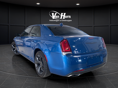 2023 Chrysler 300 Touring
