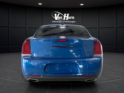 2023 Chrysler 300 Touring