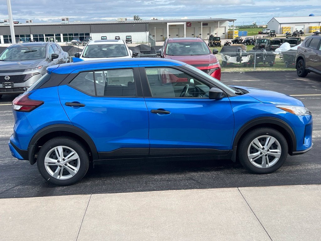 2025 Nissan Kicks Play S