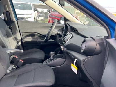 2025 Nissan Kicks Play S