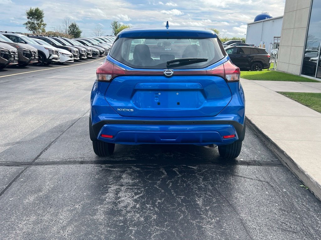 2025 Nissan Kicks Play S