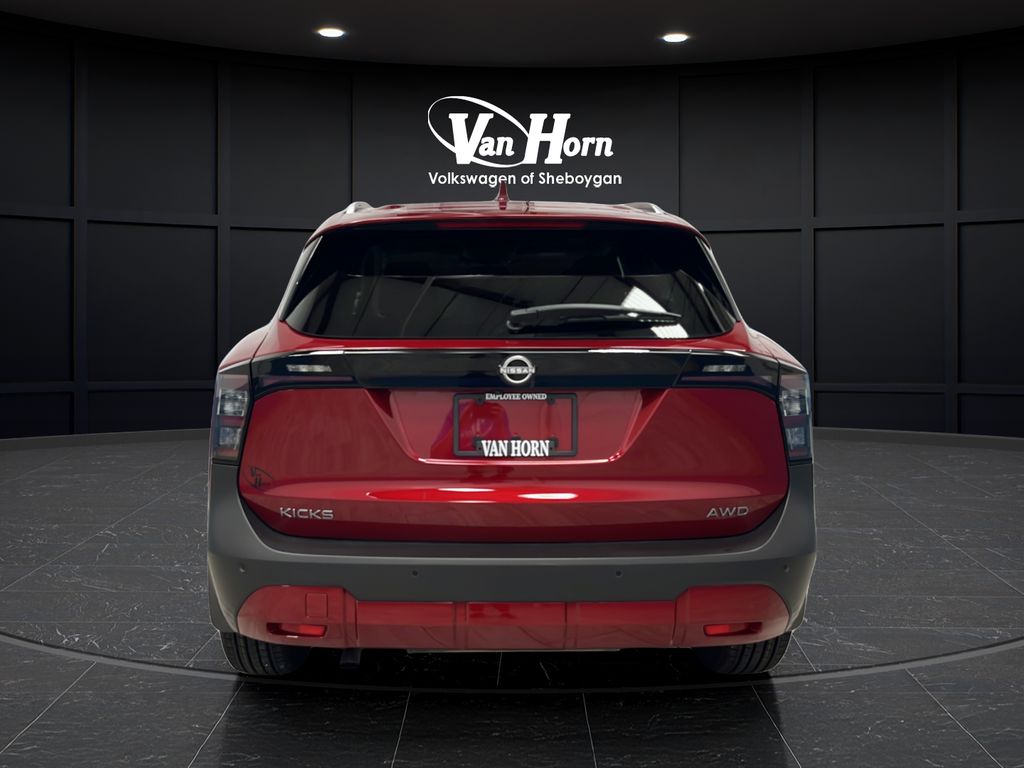 2025 Nissan Kicks SV