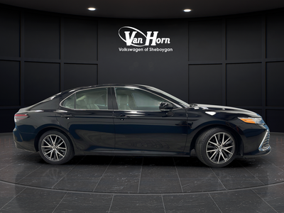 2023 Toyota Camry Hybrid XLE