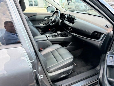 2022 Nissan Rogue SL