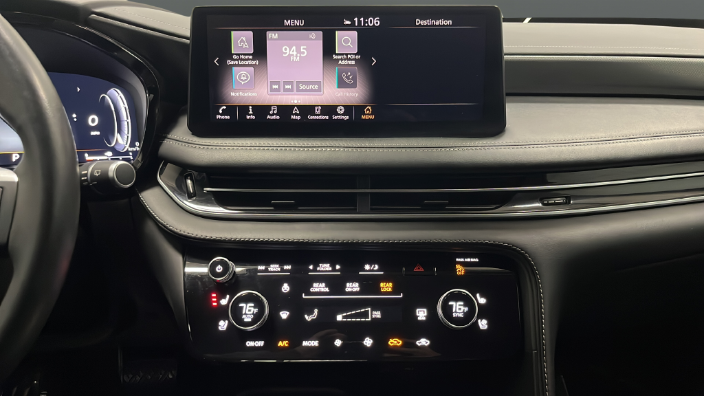 2023 INFINITI QX60 LUXE
