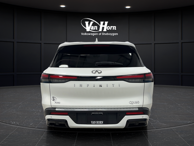 2023 INFINITI QX60 LUXE