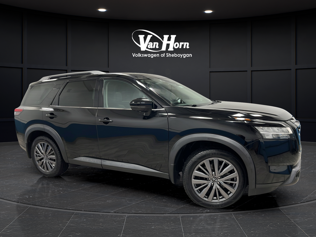 2024 Nissan Pathfinder SL