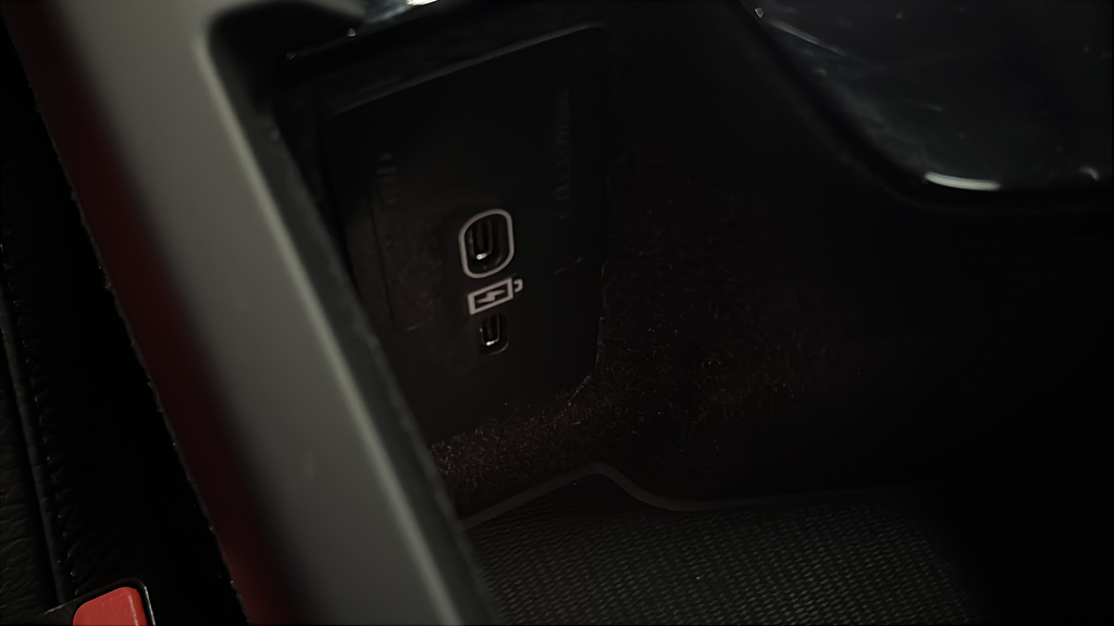 2024 Volvo S60 B5 Plus Dark Theme
