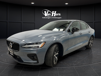 2024 Volvo S60 B5 Plus Dark Theme