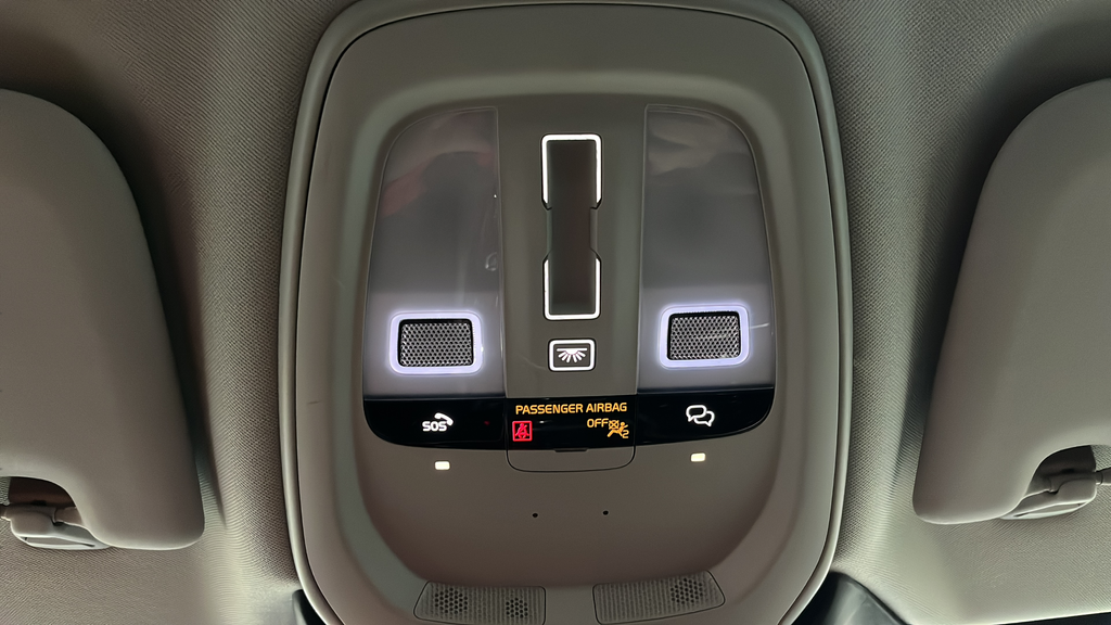 2024 Volvo S60 B5 Plus Dark Theme