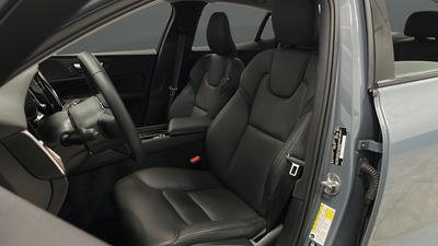 2024 Volvo S60 B5 Plus Dark Theme