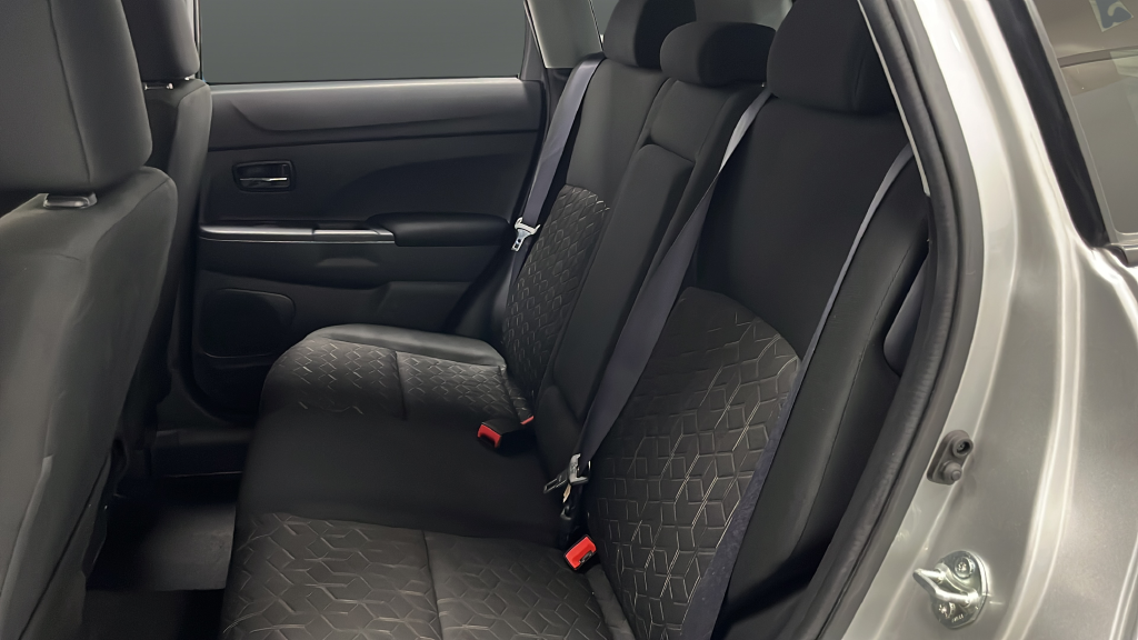 2024 Mitsubishi Outlander Sport 2.0 ES