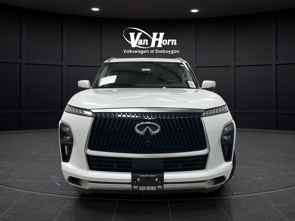 2025 INFINITI QX80 PURE