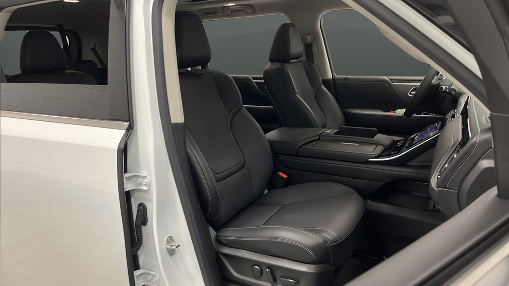 2025 INFINITI QX80 PURE