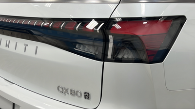 2025 INFINITI QX80 PURE