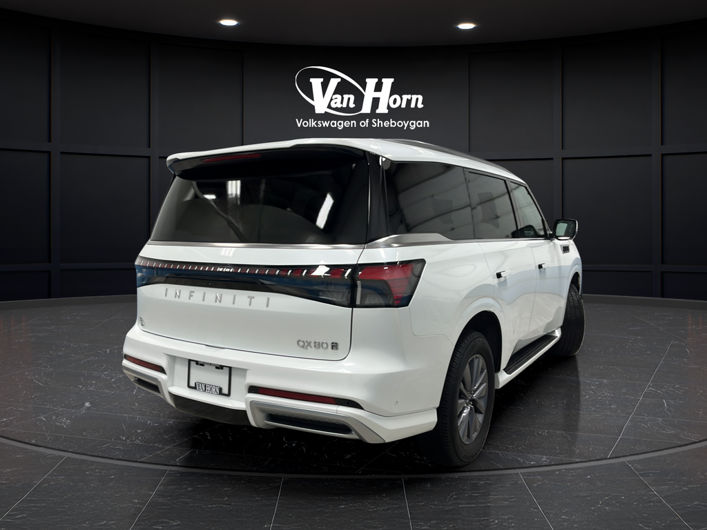 2025 INFINITI QX80 PURE