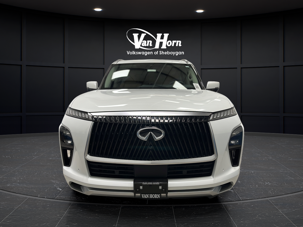2025 INFINITI QX80 LUXE