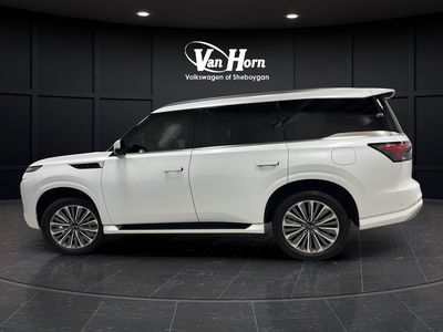 2025 INFINITI QX80 LUXE