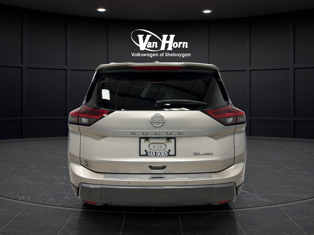 2025 Nissan Rogue SL
