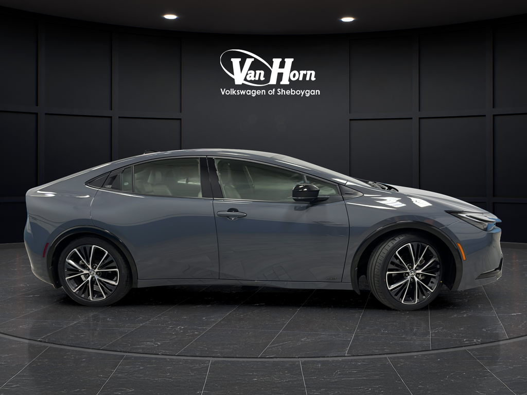 2024 Toyota Prius XLE