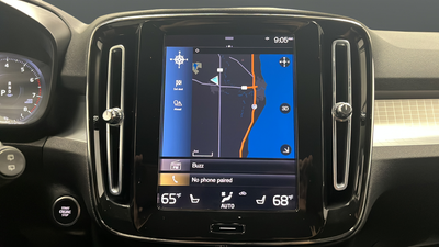 2022 Volvo XC40 Momentum