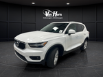 2022 Volvo XC40 Momentum
