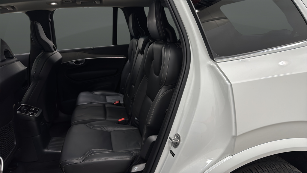 2024 Volvo XC90 Recharge Plug-In Hybrid Ultimate