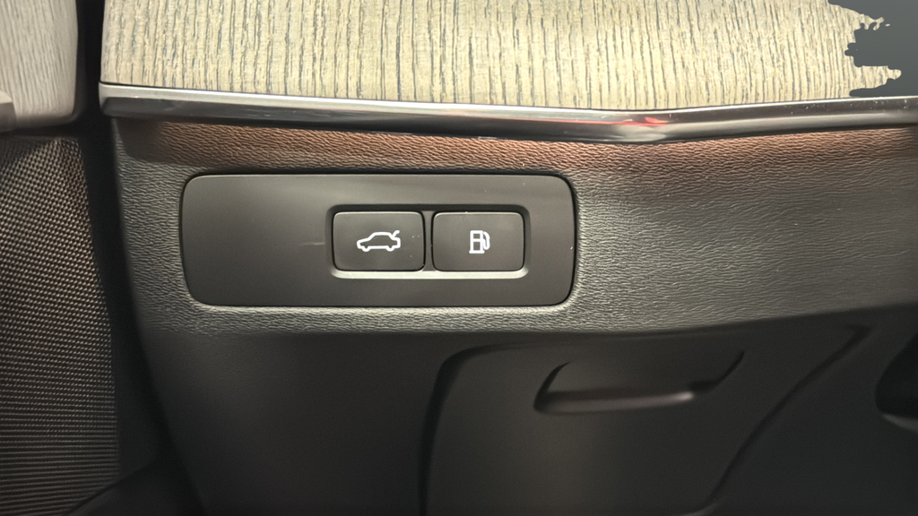 2024 Volvo XC90 Recharge Plug-In Hybrid Ultimate