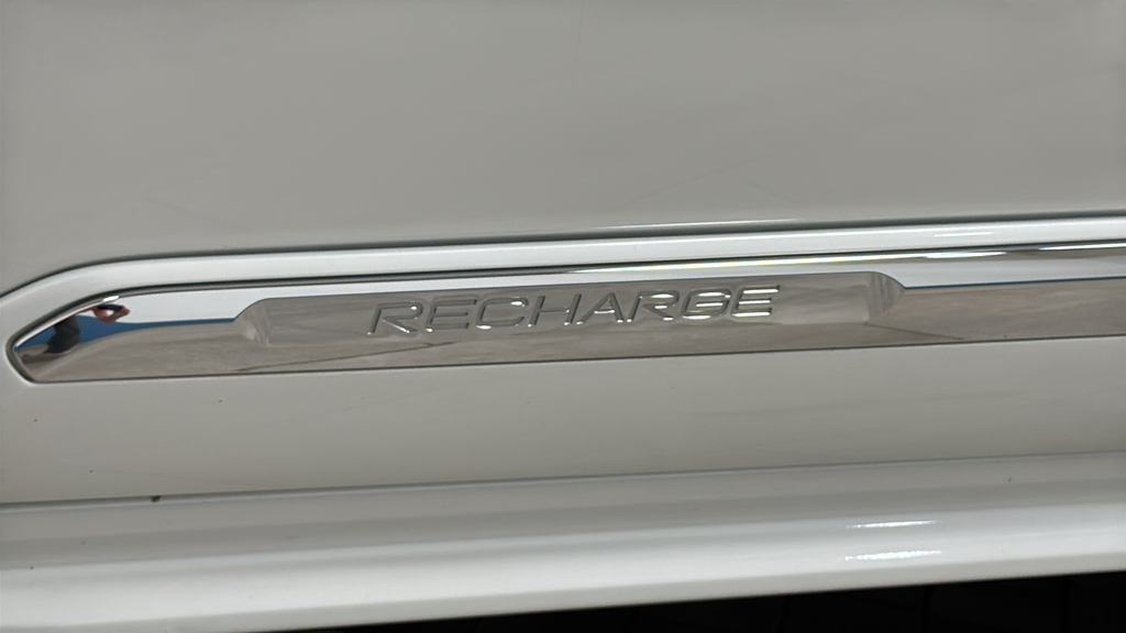 2024 Volvo XC90 Recharge Plug-In Hybrid Ultimate