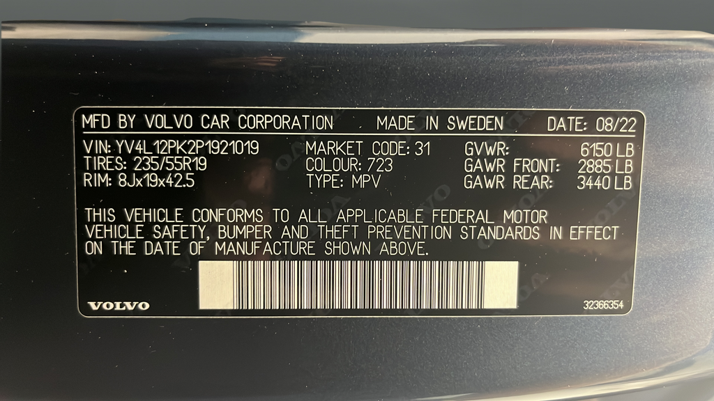 2023 Volvo XC90 B5 Core