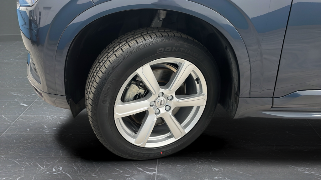 2023 Volvo XC90 B5 Core