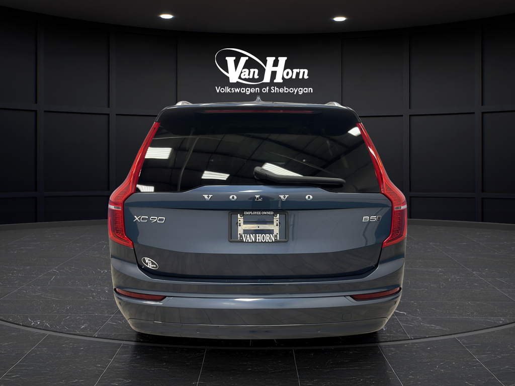 2023 Volvo XC90 B5 Core