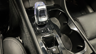 2023 Volvo XC40 B5 Plus Bright Theme