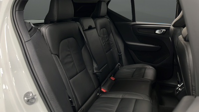 2023 Volvo XC40 B5 Plus Bright Theme