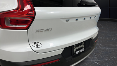 2023 Volvo XC40 B5 Plus Bright Theme