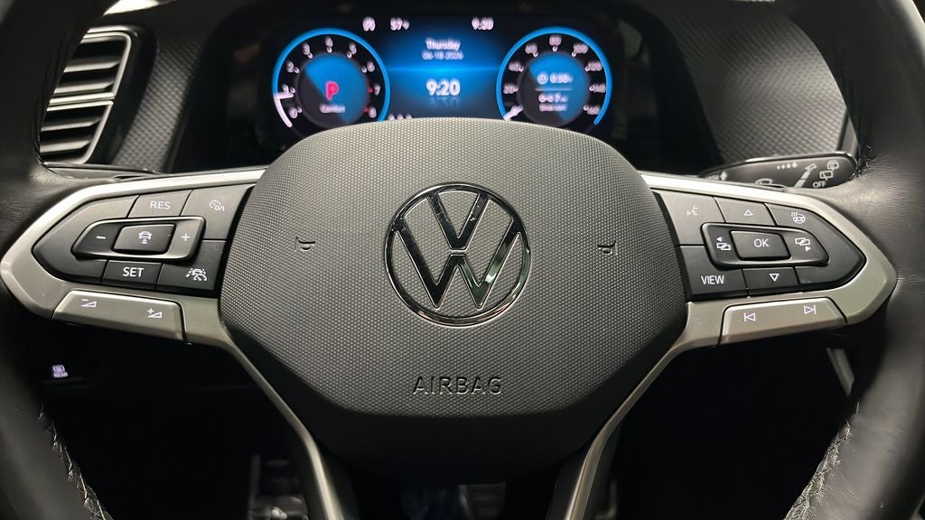 2025 Volkswagen Atlas Cross Sport 2.0T SEL R-Line Black