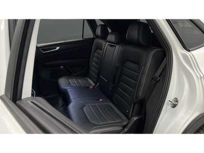 2025 Volkswagen Atlas Cross Sport 2.0T SEL R-Line Black