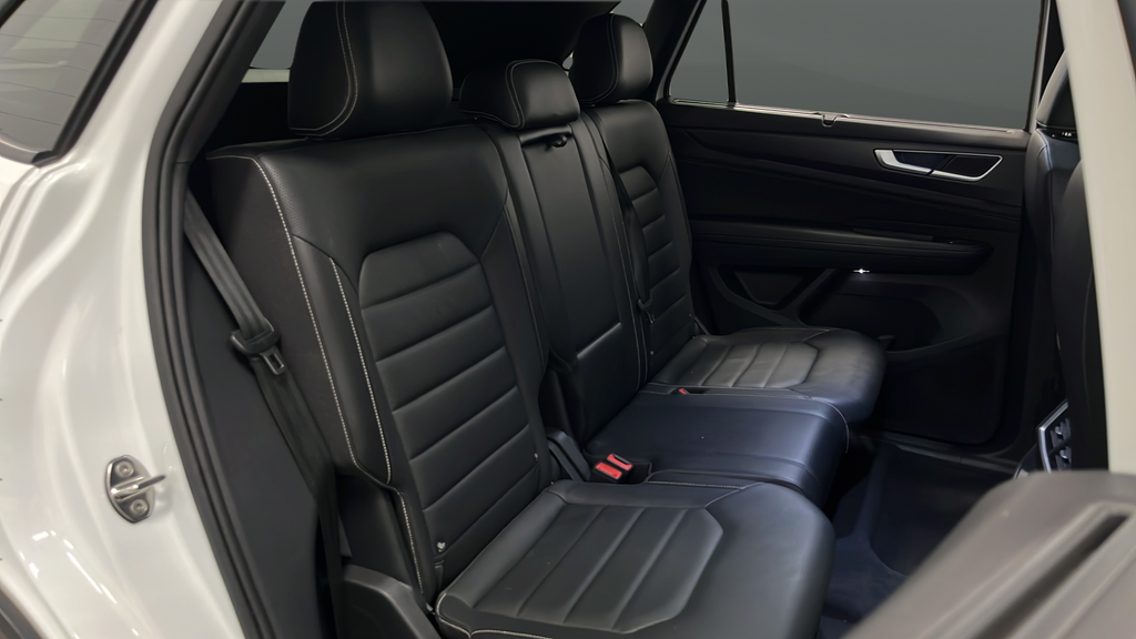 2025 Volkswagen Atlas Cross Sport 2.0T SEL R-Line Black