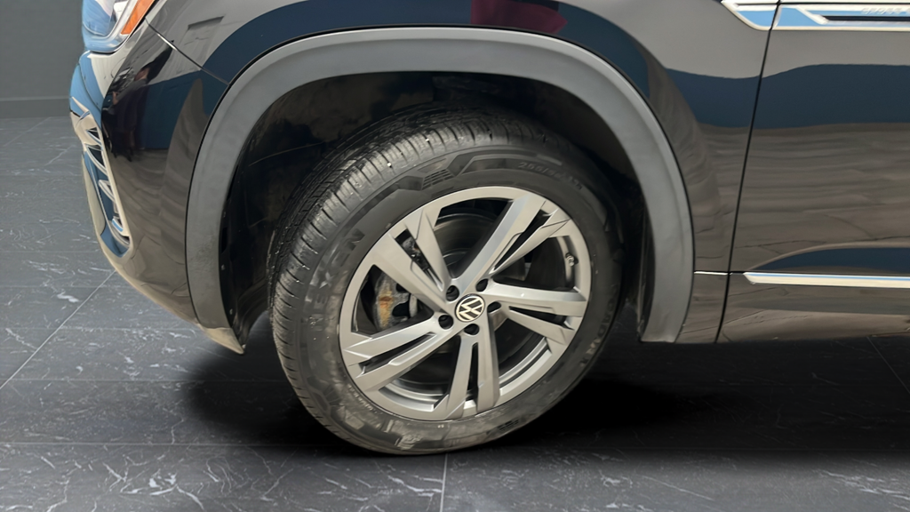 2024 Volkswagen Atlas Cross Sport 2.0T SEL R-Line